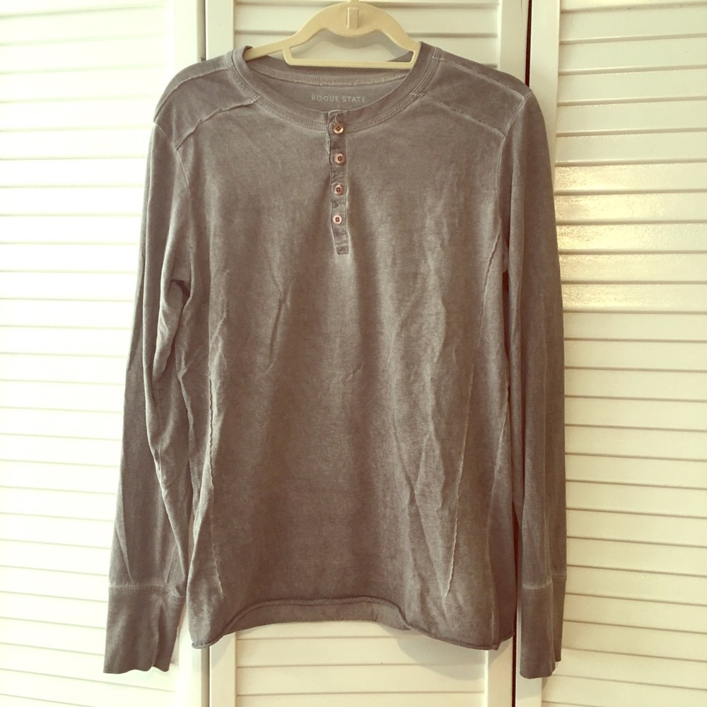 ROGUE STATE Distressed Henley